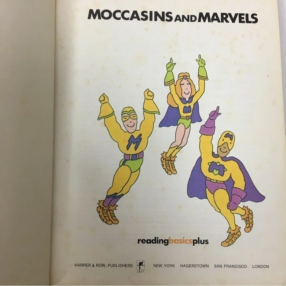 VINTAGE 1981 Book Moccasins and Marvels Homeschooling Classroom Reading Basics